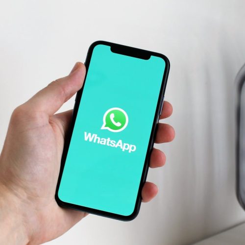 Supermercados apostam em WhatsApp para se aproximar dos consumidores