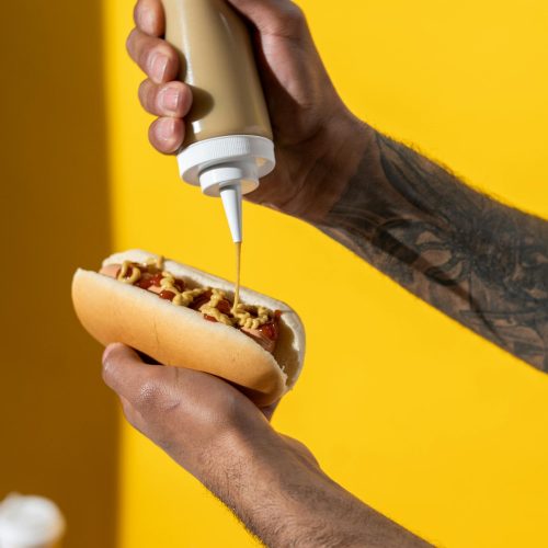 Hot Dog: Uma paixão nacional impulsionada por promoções e empreendedorismo